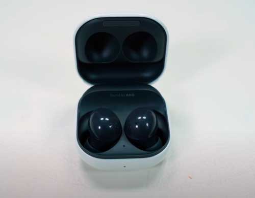 SAMSUNG Galaxy Buds 2 bluetooth earbuds with ambient sound